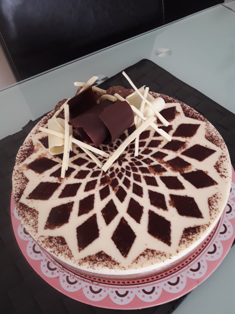 TenerifeCakes's tweet photo. Tarta tres chocolates #Tenerife bakery #Tenerife cakes #chocolate  #Tenerife bakery #Tenerife cakes #chocolate https://t.co/jZbXphK40M