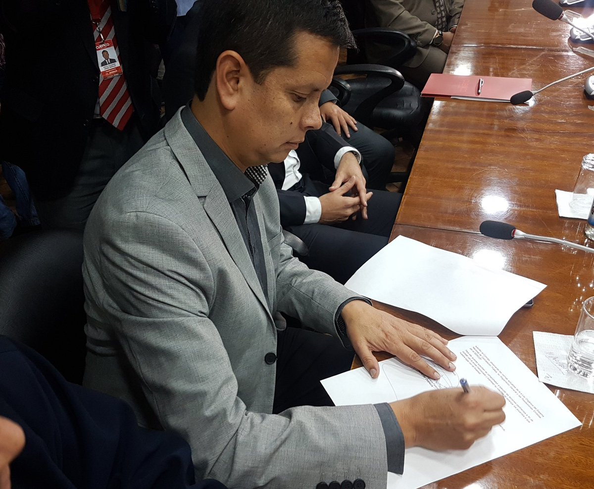Mi objetivo es culminar esta obra con éxito y hoy firmamos un acta de acuerdos con el Ing. Javier Díaz, representante del Consorcio ACTN