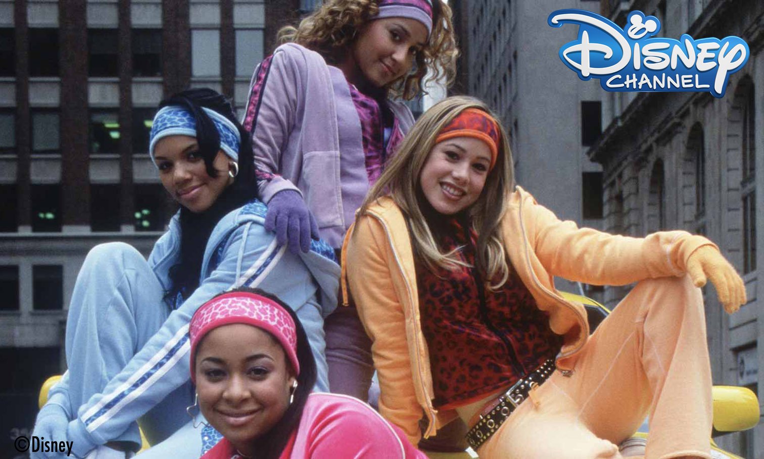 ディズニー チャンネル スターズ 公式 今夜25時 チーター ガールズ 三部作を三夜連続放送 家庭や生い立ちは様々なニューヨークの多才なティーンたちが 4人組グループ チーター ガールズ を結成 世界に旋風を巻き起こそうと大奮闘します