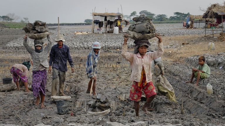REPORT: New data shows 40 million in modern slavery and 152 million in child labour around the world. bit.ly/2ylMr4f