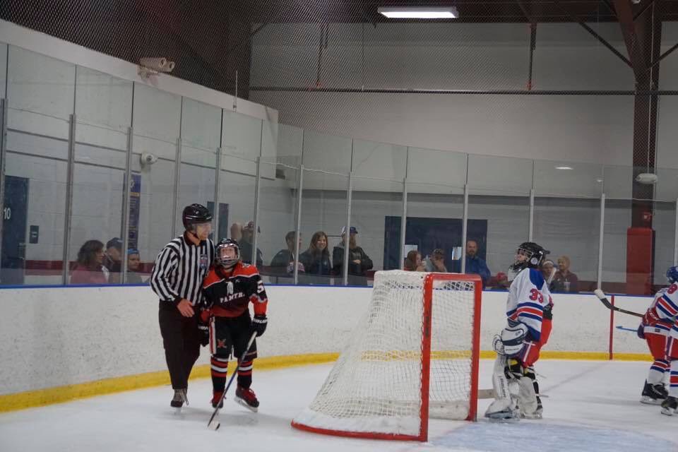 SaraAnn2860's tweet photo. When u can't escape the #icepolice #personalescort #justawarning #hockeylife #hockey #patton56 #hockeymom #playhardworkharder https://t.co/PYBtR3ipIN