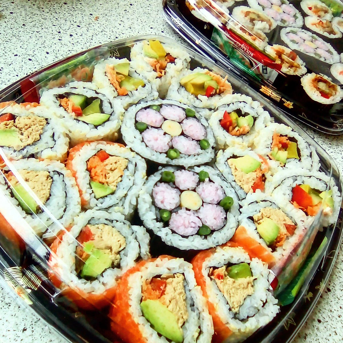 CodonoDesign_NZ's tweet photo. やっぱり #gosukedo さんに頼んでよかった!#美味しい #キレイ #きらきら https://t.co/J7p0c8w4Vv #sushi #party #吾助堂 #codonodesign #vianewzealand https://t.co/1bz1yVCBpQ