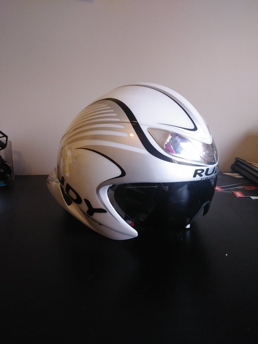 thewannaberacer's tweet photo. Review: @RudyProjectNA Wing57 time trial helmet, most popular helmet last year at Kona https://t.co/nQj5KWkcHx https://t.co/VOFEIYlyj3