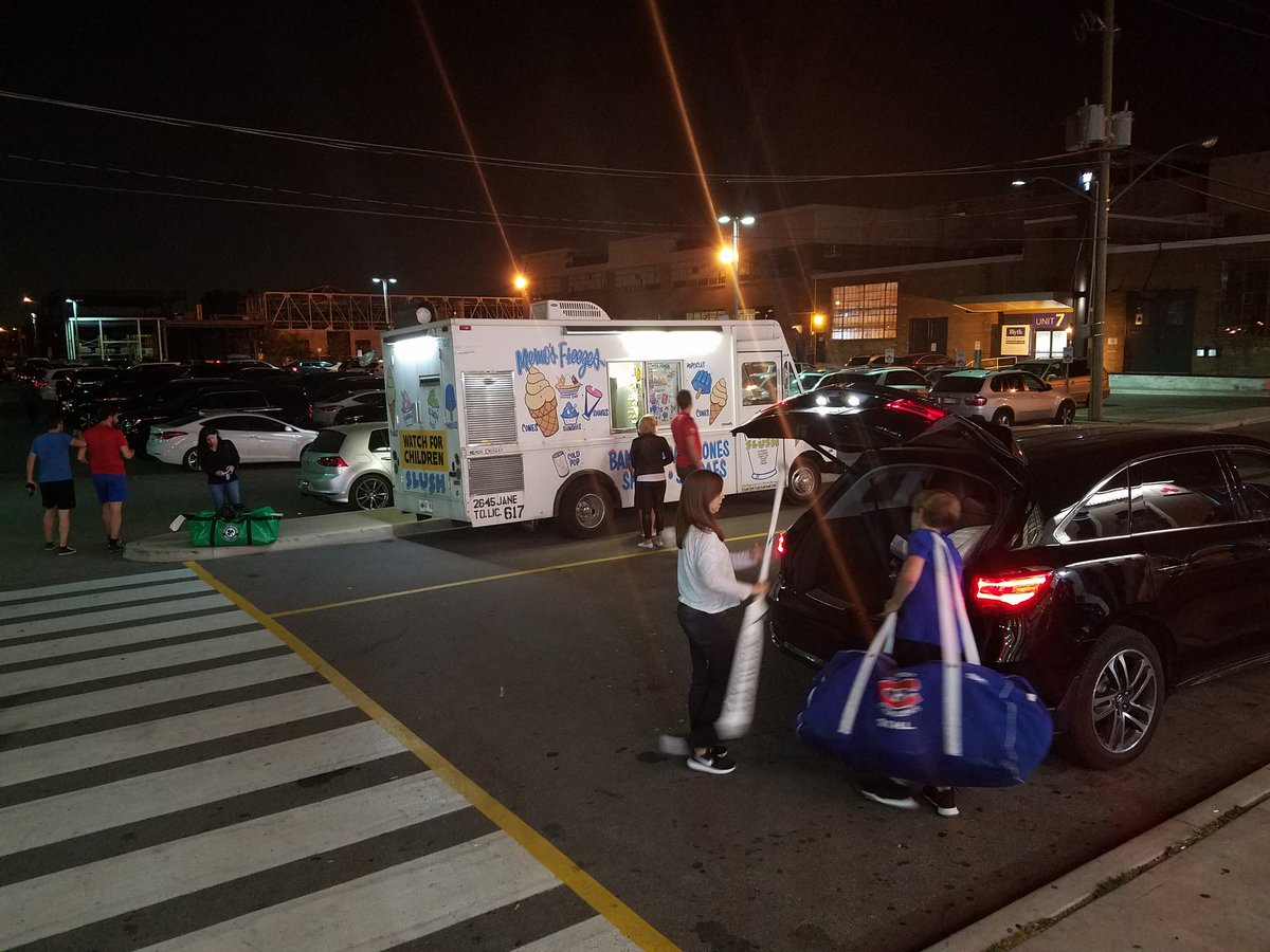 adiemiddle's tweet image. So warm in mid-September in Toronto that the ice cream truck has parked itself outside of an arena #PostGameRecovery