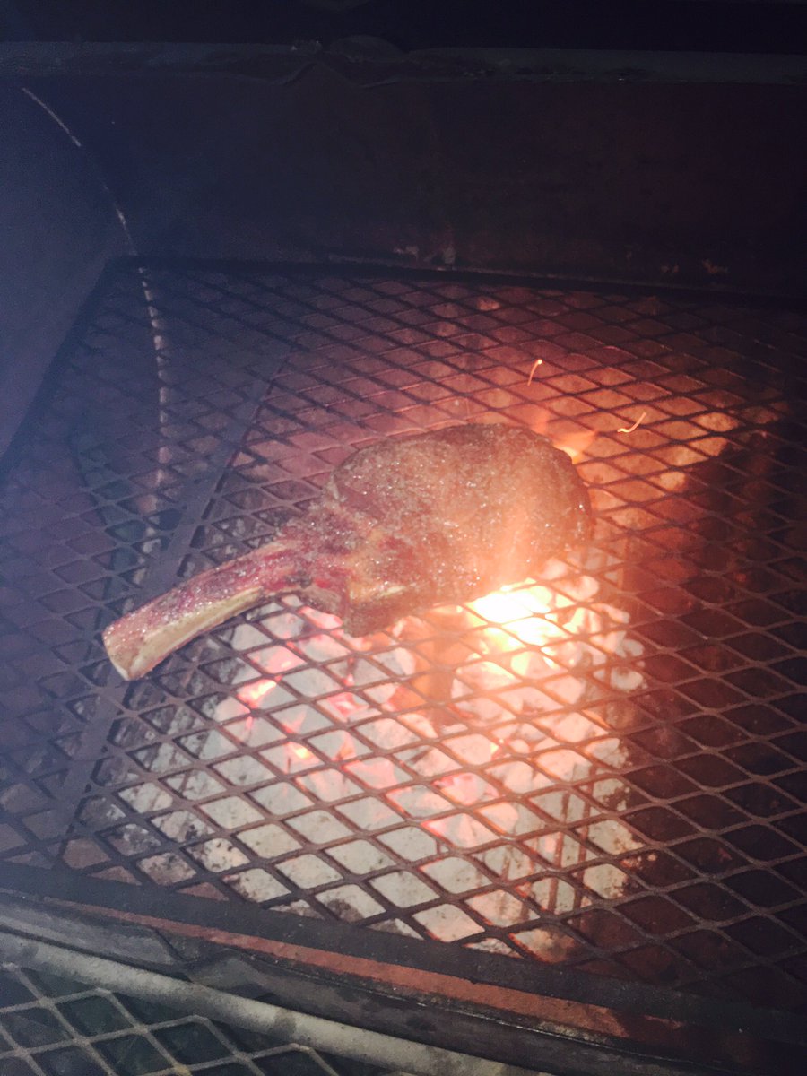 Sean Anderson (@iconsean) on Twitter photo 