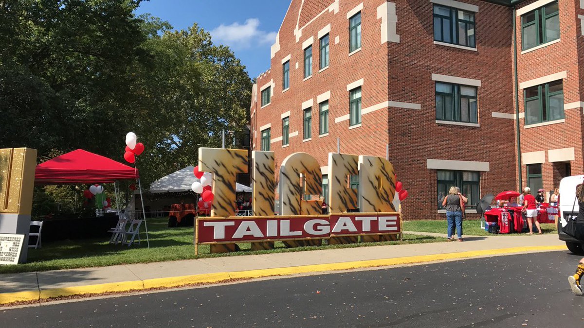 Wittdiversity's tweet photo. A successful homecoming weekend! Thank you alumni for coming back to Witt 🐯❤️ https://t.co/BE4adW56Br
