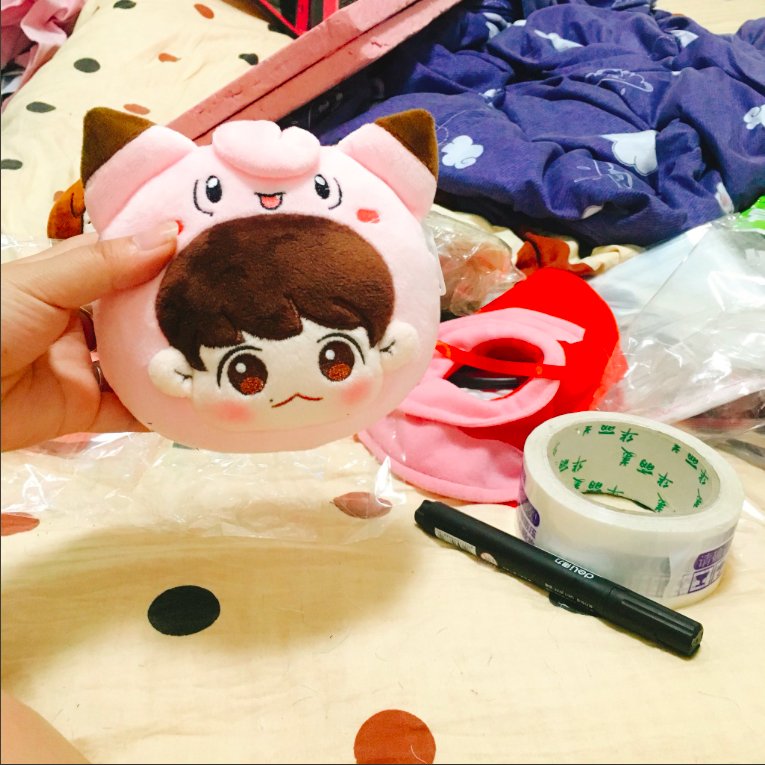 joy_05061992's tweet photo. [PLS RT] [🇺🇸] G.O for Baekhyun doll coin purse by @Megan_bbh Form:https://t.co/TBitszZdAH
Form closes: 10/10/17 https://t.co/2l53oOet7r