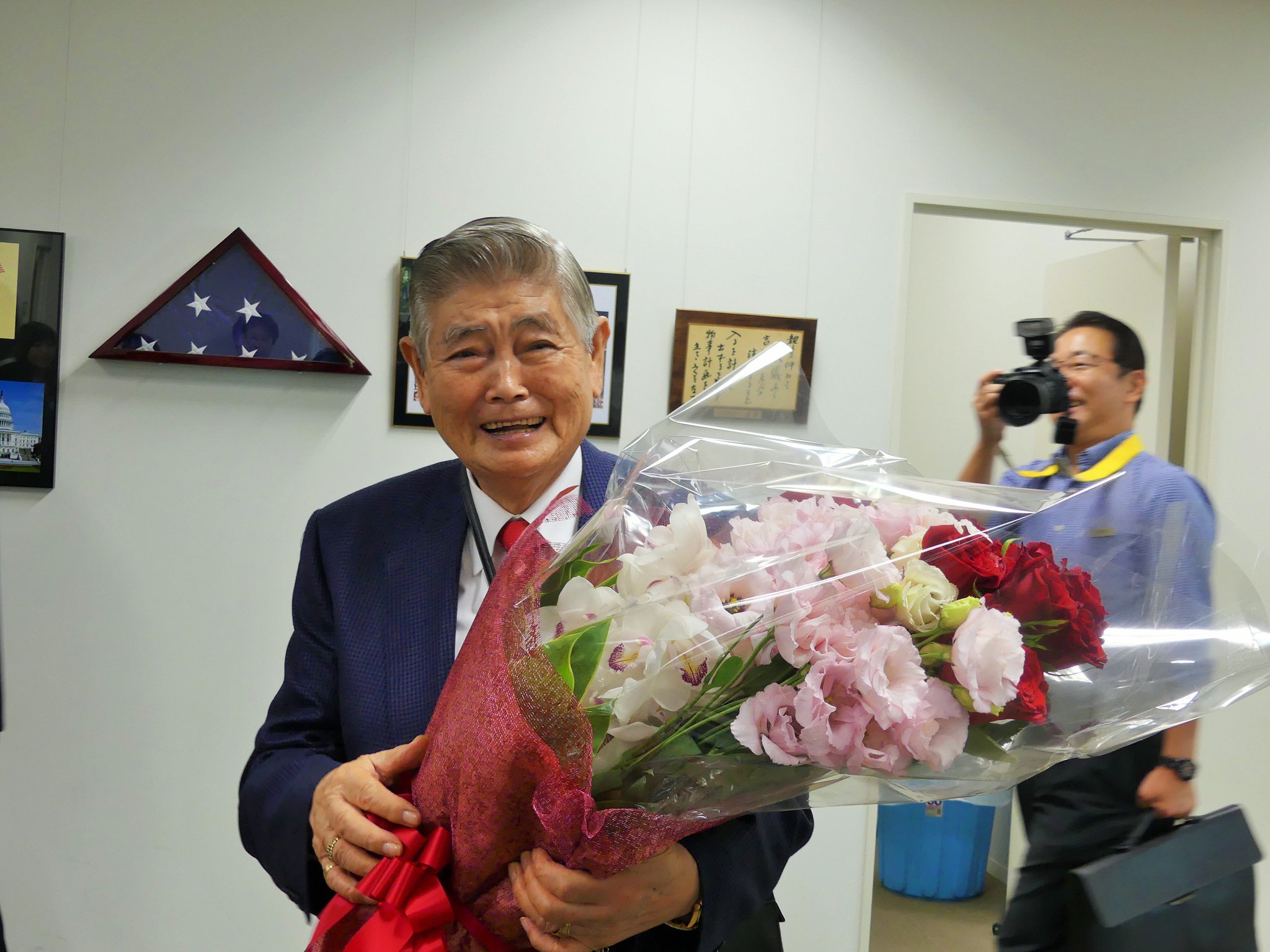 山野美容専門学校 本日9 19 月 山野正義総長先生の81歳のお誕生日です O いつも学生と教職員を暖かく見守って下さりありがとうございます 彡これからも元気にお身体を大切にして下さい