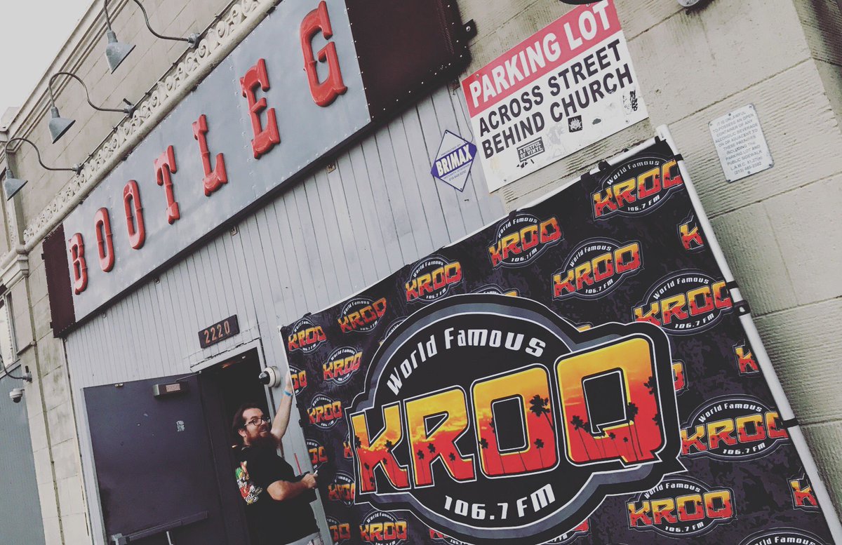 <a href="/kroq/">The World Famous KROQ</a> 's #LocalsOnly is going down <a href="/BOOTLEGtheater/">Bootleg Theater</a> tonight!! <a href="/moonsofmars/">moons of mars</a> <a href="/OneillHudson/">O'neill Hudson</a> <a href="/silentrival/">Silent Rival</a> #kroq #kroqpromo #bootlegtheater