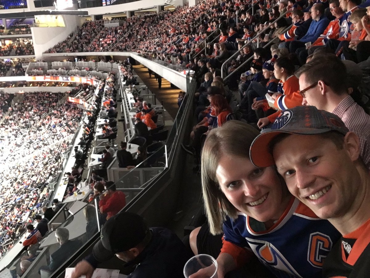 mark_mdh92's tweet photo. FINALLY!   Its #Oilers season! https://t.co/54z3OqDsjg