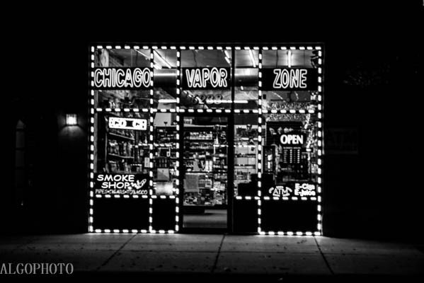 Chicago Vape Zone algophotograhy.wordpress.com/2017/09/19/chi…