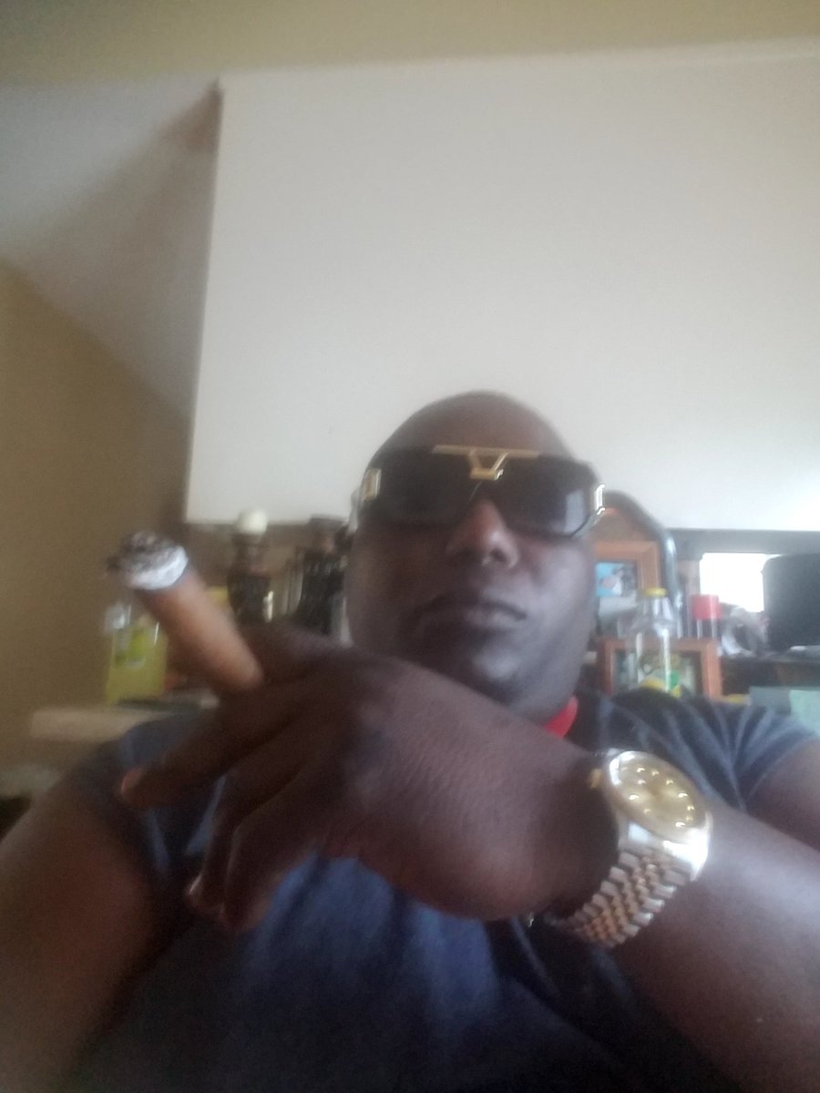 KeithRicks6's tweet photo. @RicFlairNatrBoy My rolex is on my wrist https://t.co/UjsaygQ4CM