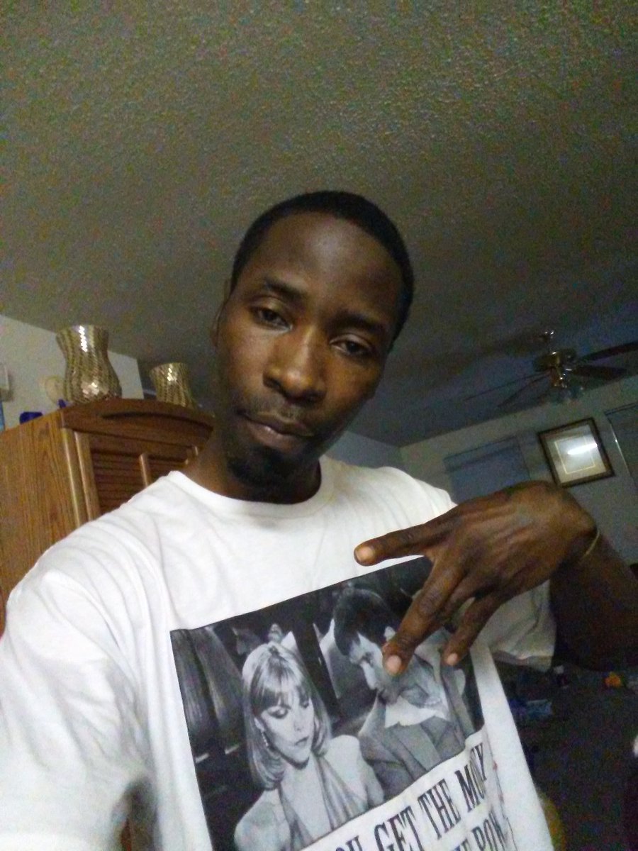 BoomTerrell's tweet photo. Im am #BoomEnt
#GOD1ST https://t.co/BpG7GEJaci