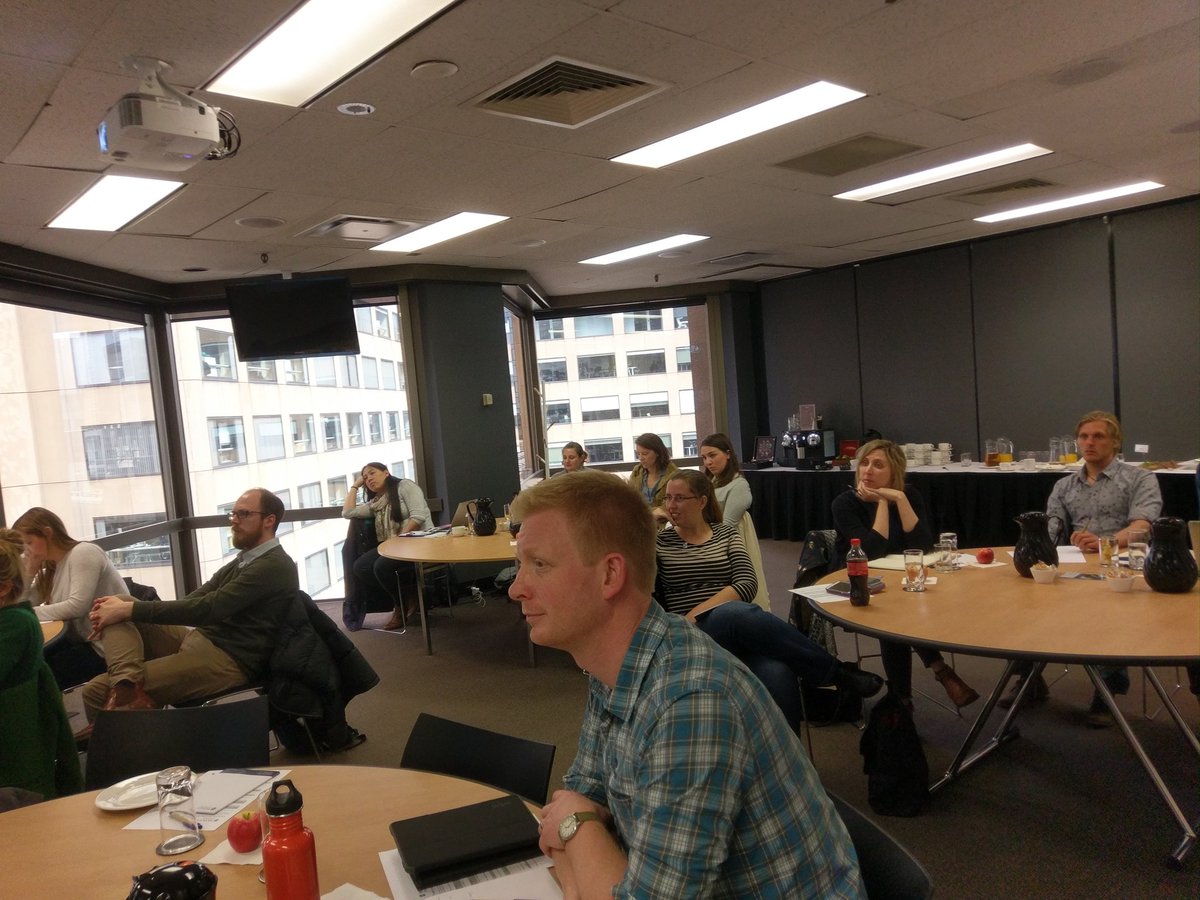 JaszzyJas's tweet photo. This room is a testament to the diversity of research we are doing - do what you love - great advice from @gwen_fenton & A Terauds #APECS17 https://t.co/hdYeX6qbCC