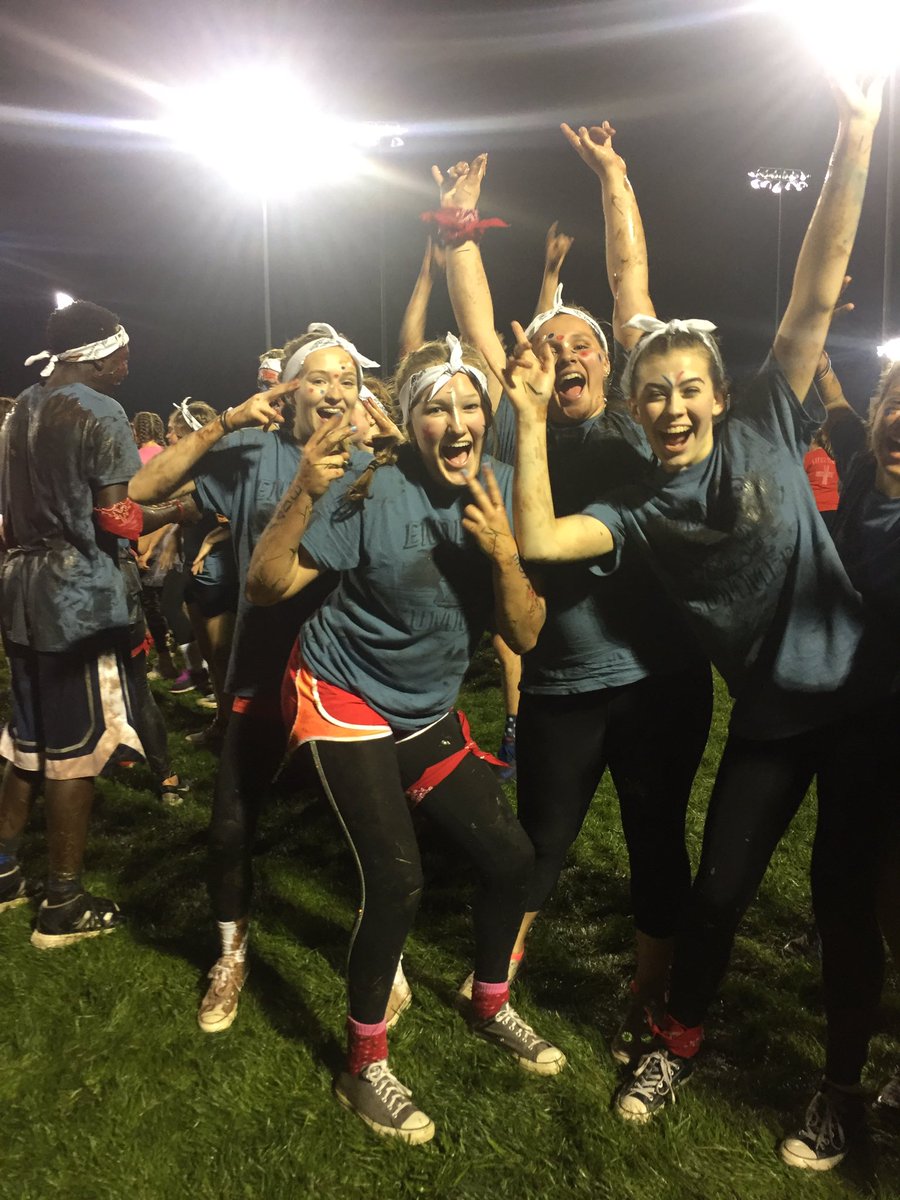 ThatsAmyBozz's tweet photo. But for real, was your night this awesome? #otp2017 https://t.co/DpqgBMZVGy