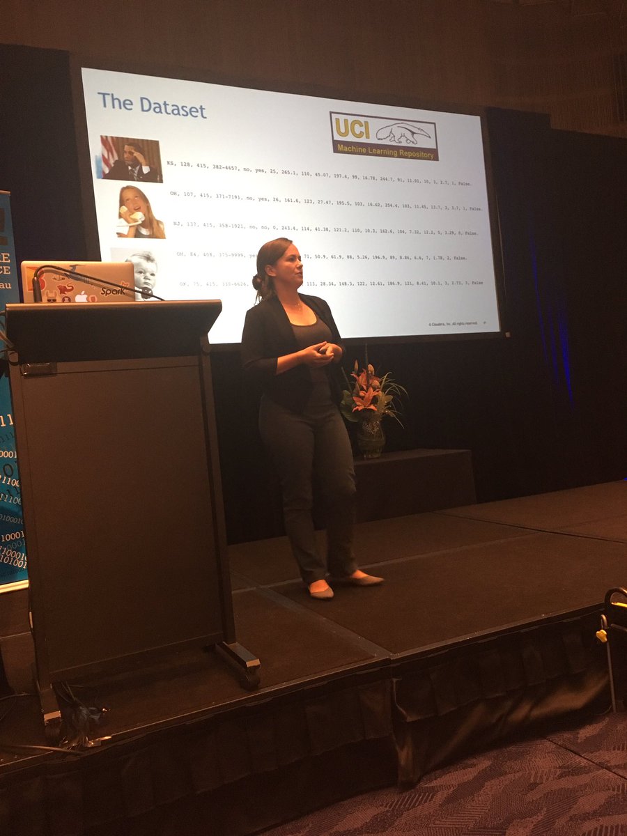 delitescere's tweet image. @j_houg with an awesome talk on #SparkMLLib (while rocking a cool tesseract pendant) 💯🖖🏼 #yowdata