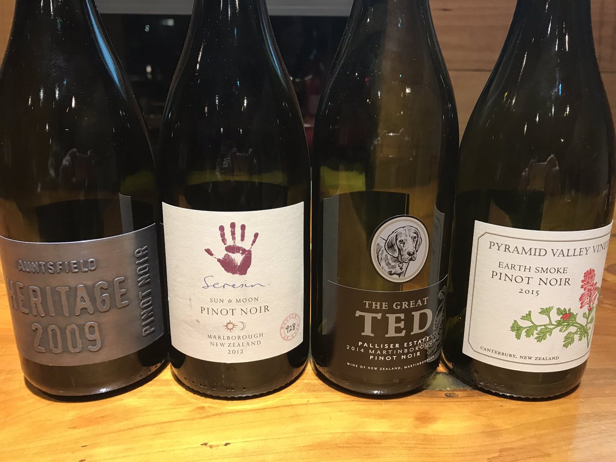 That was fun. Flight 1 <a href="/GlengarryWine/">Glengarry Wine</a> tonight. <a href="/Auntsfield/">Auntsfield Estate</a> <a href="/SeresinEstate/">Seresin Estate</a> <a href="/PalliserWines/">Palliser Wines</a>  and <a href="/pyramidvalleynz/">Pyramid Valley Wines</a> - what a sensational start