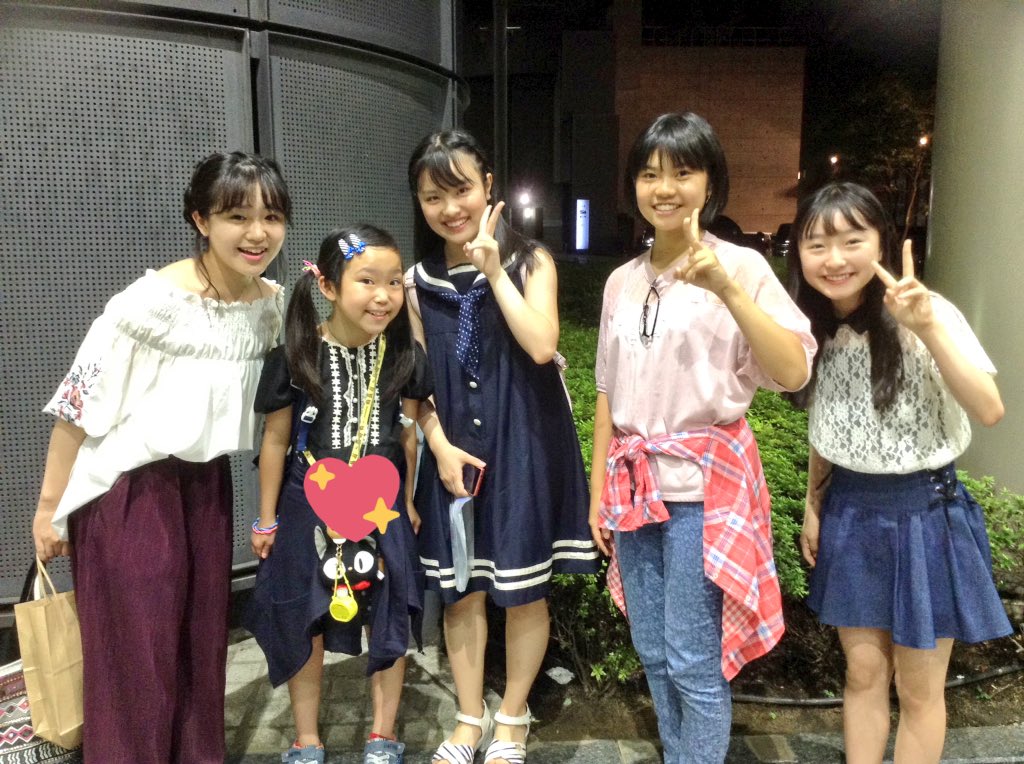 友里愛 歴代アニーの方々 実は4人と面識あり久しぶりにお会いできて嬉しかったです ハルトとイブキ 2人は最後の共演だったと 好きな組み合わせだったのに とても寂しい T T 会ちゃん愛ちゃん大好き 宝物 ビリーエリオット 前田晴翔 持田唯