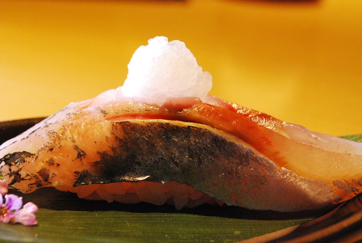 週末も沢山のご来店ありがとうございました。
今週も握ります。
ご予約お待ちしてますね。
#広尾すし家 #渋谷 #マンション寿司
goo.gl/7MgYjn