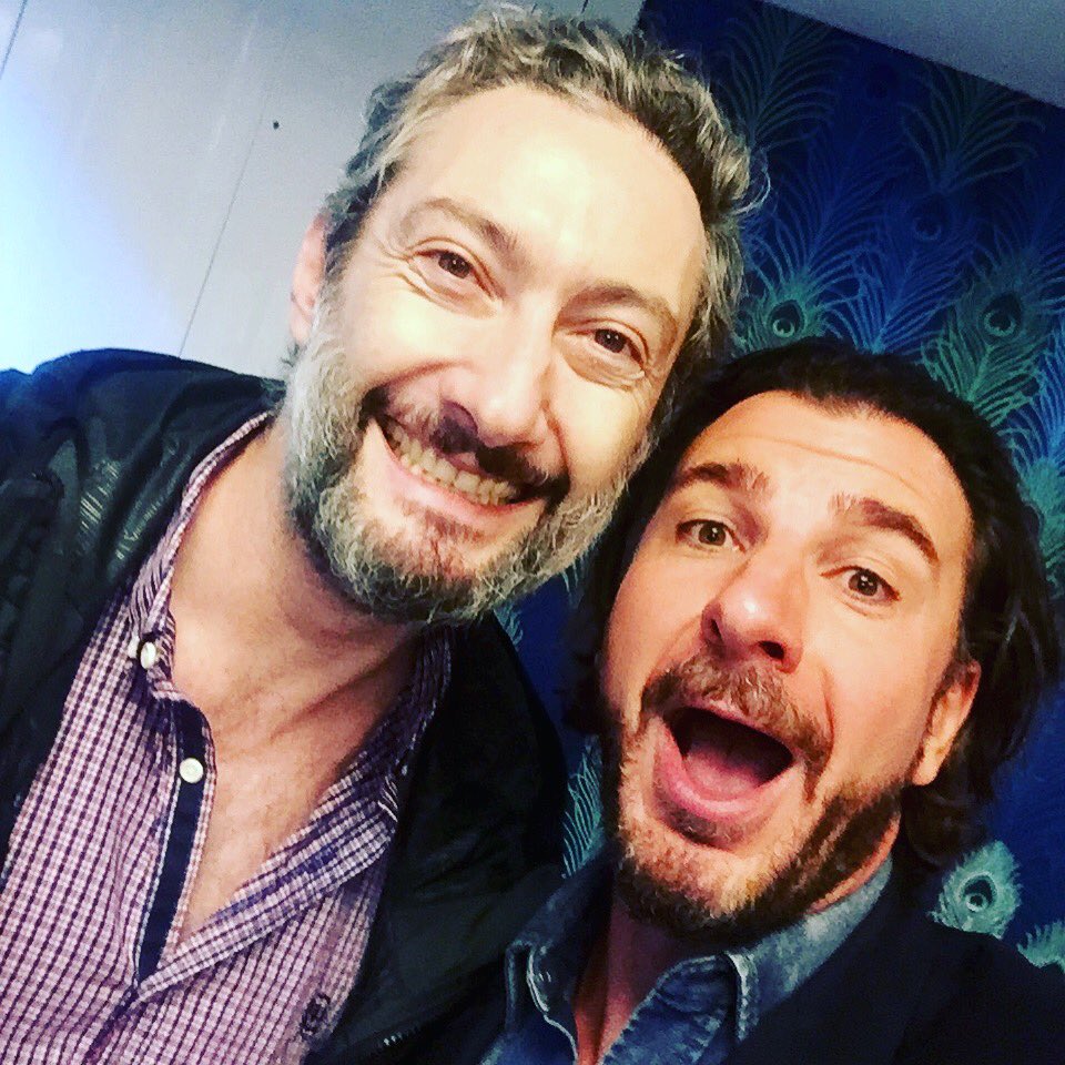 On croise vraiment des mecs chelou dans Paris!
<a href="/VincentDesagnat/">desagnat vincent</a> à la Gaité avec <a href="/CharlotteGabris/">Charlotte Gabris</a> "Merci pour le bruit" dés vendredi!!!