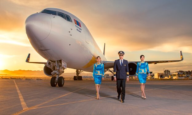 Дизайнеруудын анхааралд: МИАТ компани онгоцны үйлчлэгчийн дүрэмт хувцасны загвар гаргах сонгон шалгаруулалт зарлалаа m.buro247.mn/fashion/news/d…