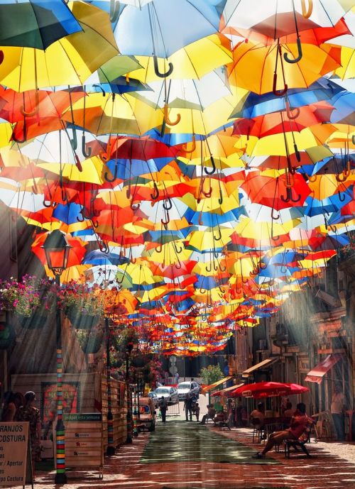 Umbrella sky in Agueda! Tag your date ... #colourpop #date #romantic #SundayFunday