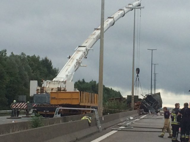 JeanFrancoisSix's tweet image. #Libramont et #Libin signent un accord pour se prêter personnel et matériel d'intervention en cas d'#URGENCE @RadioContact 8h Lux