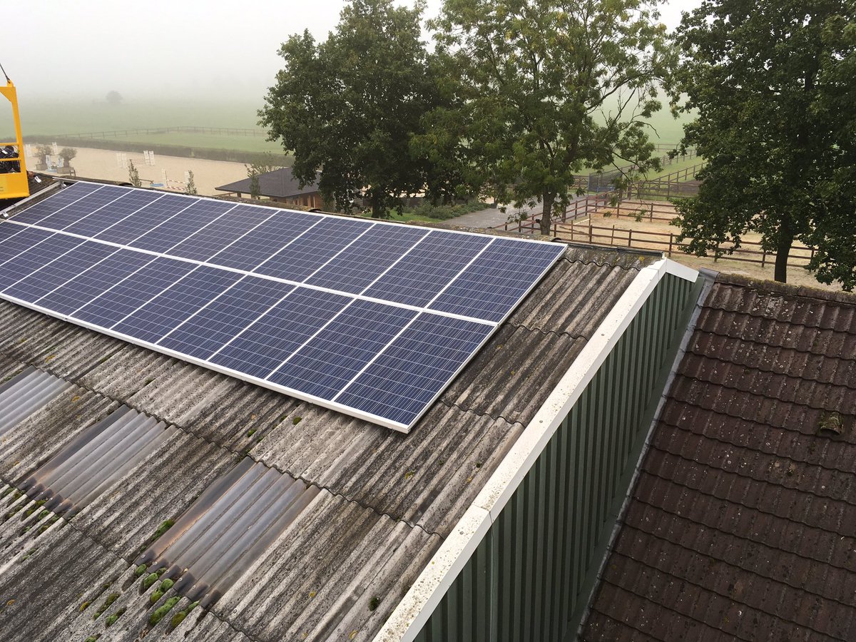 Vandaag met <a href="/MorrenhofJansen/">Morrenhof-Jansen</a> in de zonnepanelen #duurzaam