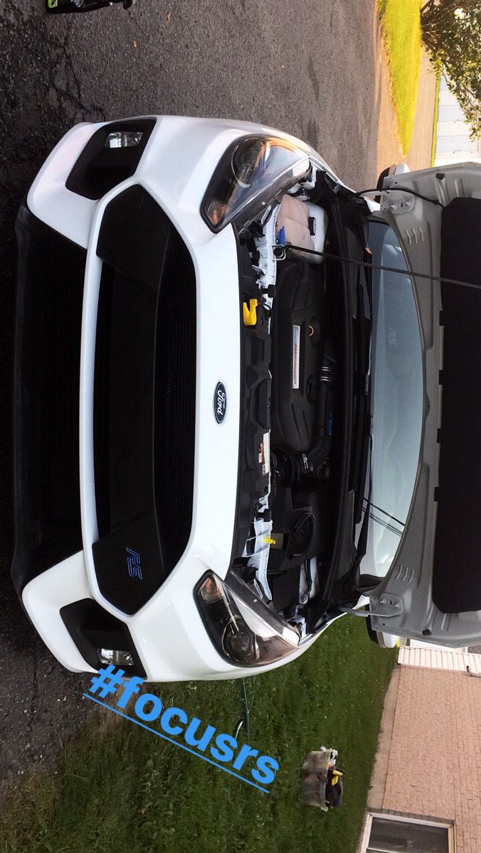 FocusRS27's tweet photo. Pic 👌 #FocusRS #photography #motor #shownshine #wash #2blowoff #rs #ford #pride #canadian #75k #bae #love #petrolhead https://t.co/imLuTJMmPF