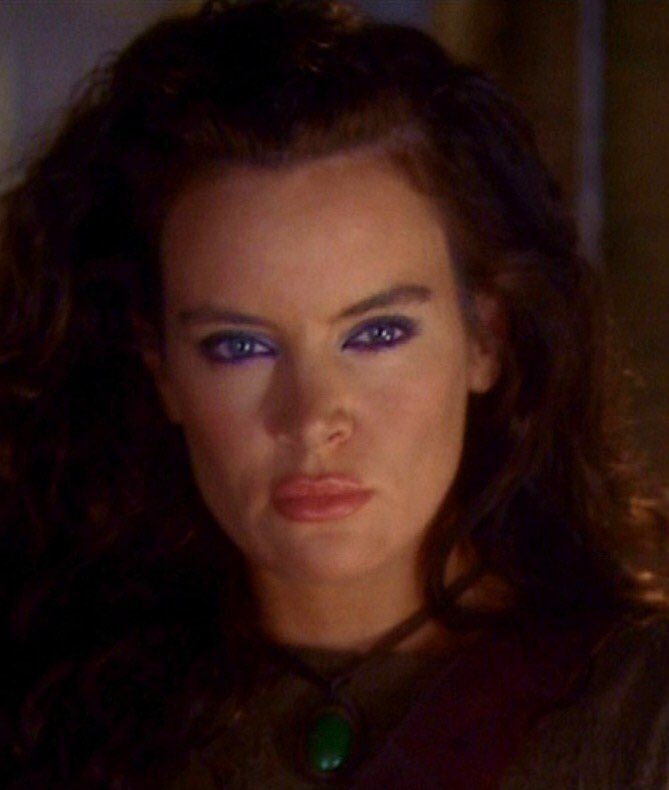 ┏ ⠀ ⠀－ᖇT?；－⠀⠀ ┓

— ❨ Charmed AU ✮
— ❨ Literate &amp; Descriptive ✮
— ❨ Valkyrie ✮
— ❨ Dark Themes✮
— ❨ No Ships ✮