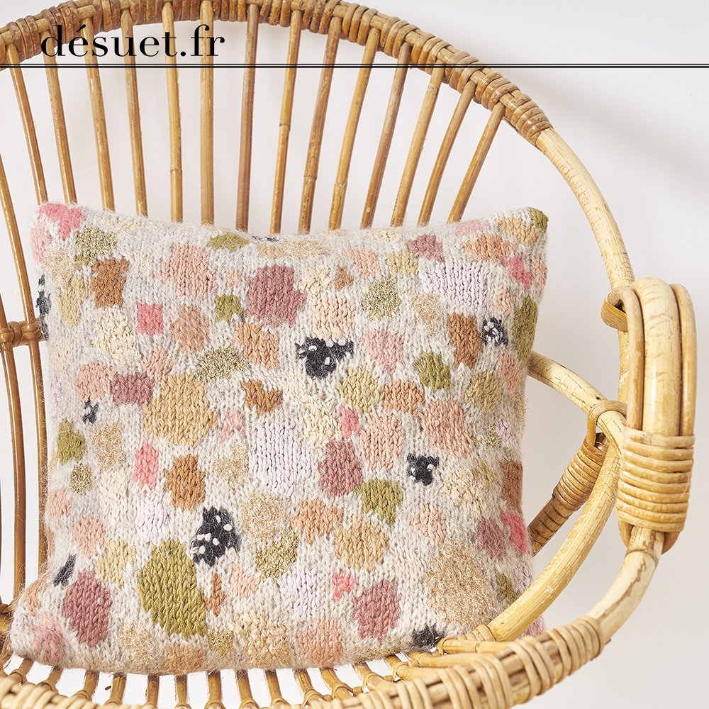 desuet_fr's tweet photo. NEW🍬Coussin "Granito pastel" #pillow #coussin #jacquard #handmade #desaccord #desuet https://t.co/GiQAWOoiY1