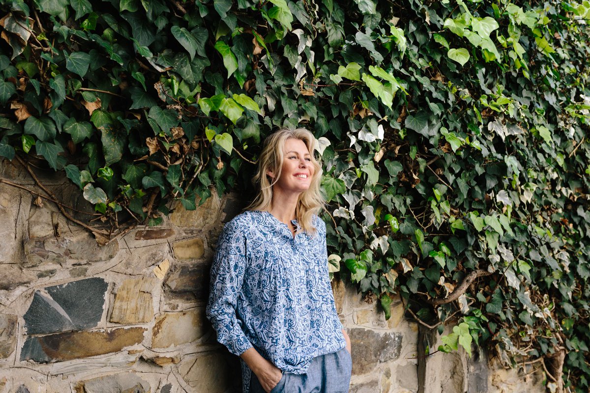 DesrayDesigns's tweet image. Most smiles are started by another smile Our #Tuesday tip to all of our Desray Friends &amp;amp; Family - today, choose joy! ow.ly/EnCZ30fg4Ec