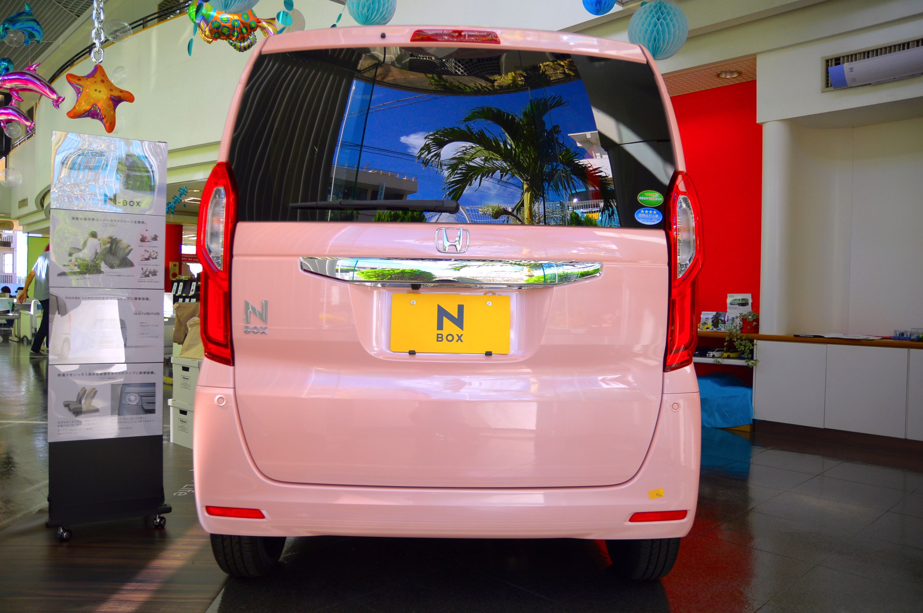 Twitter 上的 Honda Cars 沖縄 キレイなピンク色のnew N Boxが超カワイイ フルモデルチェンジで新しくなったn Boxは 特に女性により使いやすくなっています T Co 7rdh7y9kia 新型nbox Newnbox スーパースライドシート T Co Fnqtrpbx Twitter
