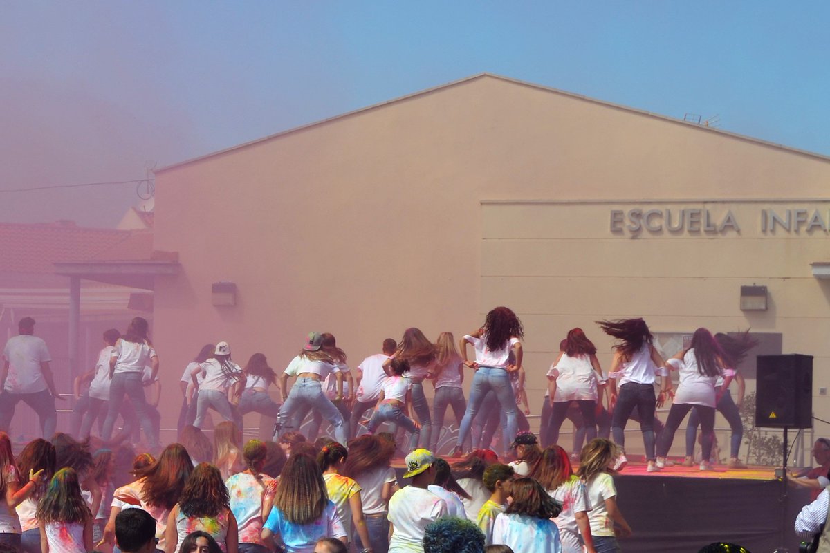 AytoSalteras's tweet photo. Urban Dance: mañana miércoles 20/09 (Espacio Joven #Salteras 19:30) reunión informativa e inscripciones @DJUVENTUDSALTER #Aljarafe #TDS_now https://t.co/GWWhcNYY70