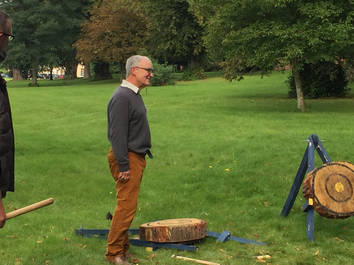 JckRural's tweet photo. Niall destroys the target with his tomahawk https://t.co/ME06TNZ7YH