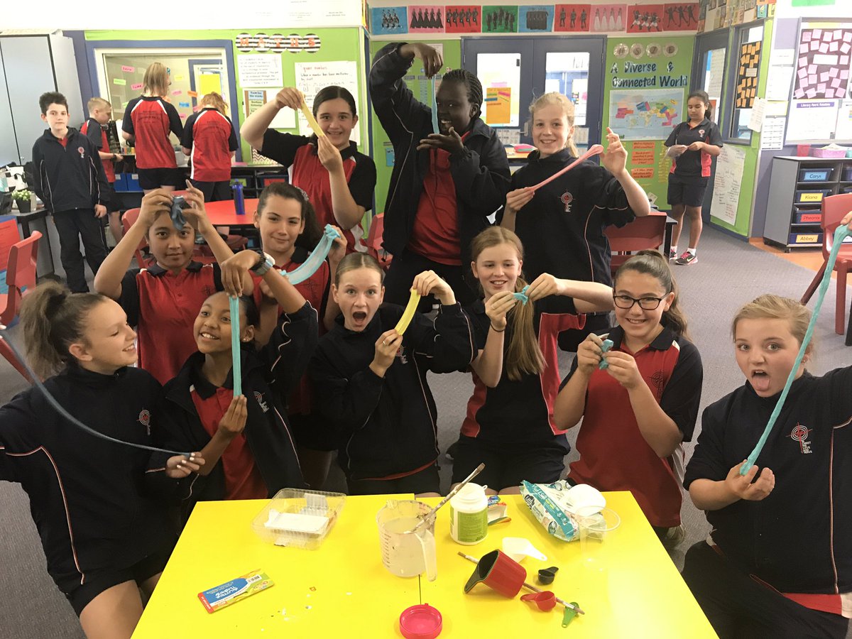 abalzan_95's tweet photo. Making slime in English! We followed the "procedure" we made! #year6 #Acuedu_p https://t.co/RQuAG8Gr58