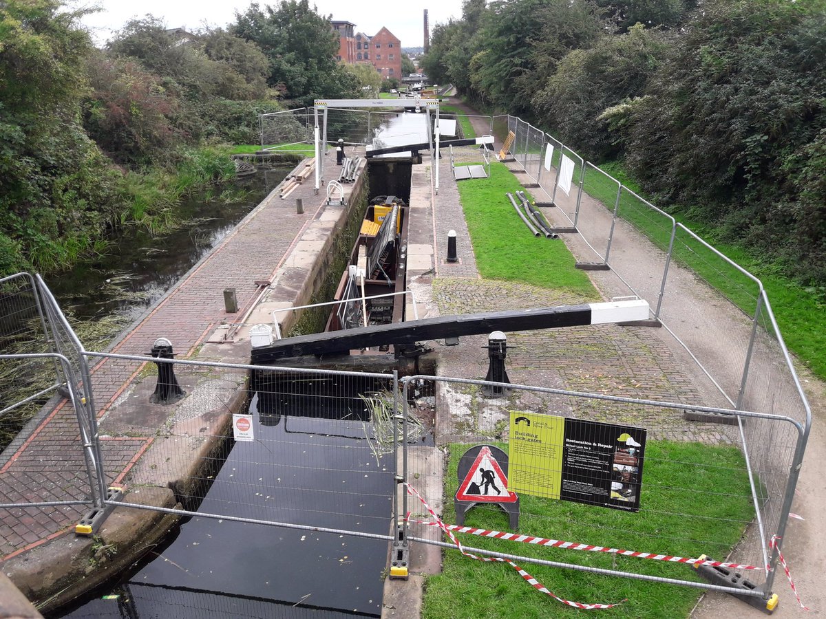 CRT_Lee's tweet photo. Don't forget to pop along to our #OpenDay at #Walsall #Lock5 on Sat 23rd Sept. 10am - 4pm. Take a walk around the bottom of the #Lock 👍 https://t.co/YsYvvWV5ZR