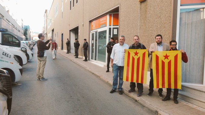 Guanyarem - CRISIS EN CATALUÑA - Página 12 DKEfOj-W0AAkuA_