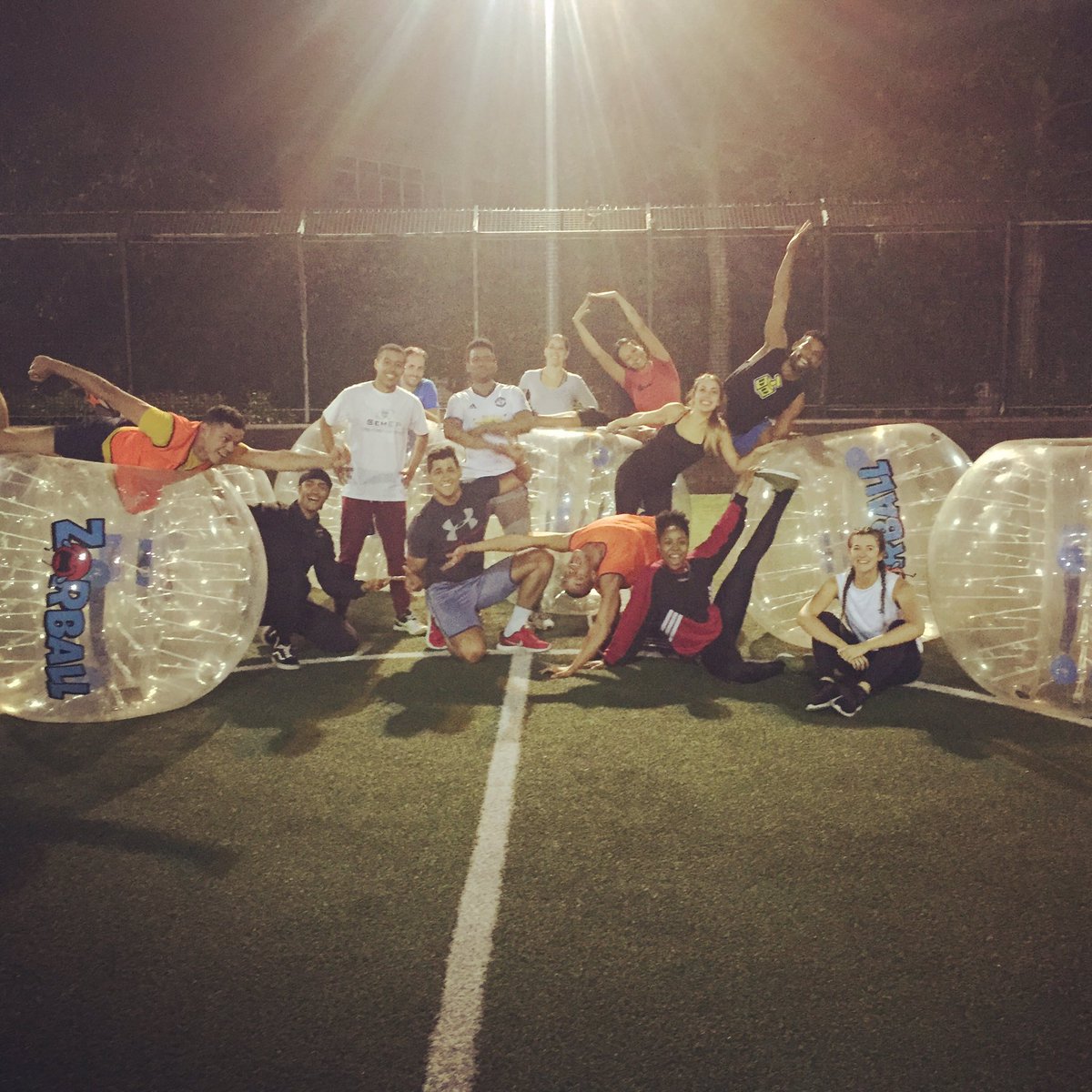 ZorballUK's tweet photo. Crazy bunch for #BubbleFootball in #Wandsworth last night 🤙🏽 #noholdingback #nuts #mondayfunday https://t.co/zEflETSq44
