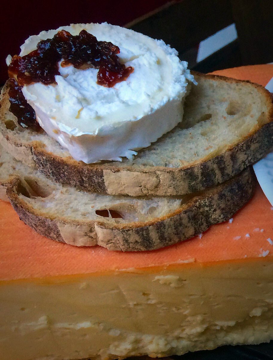 Today at @BermondseySq with <a href="/lovabite/">loveabite</a> 📸 <a href="/Bobayumm/">Bobayumm</a> <a href="/urbanfalafel1/">Urban Falafel</a> <a href="/lilly/">Lilly</a> #bermondsey