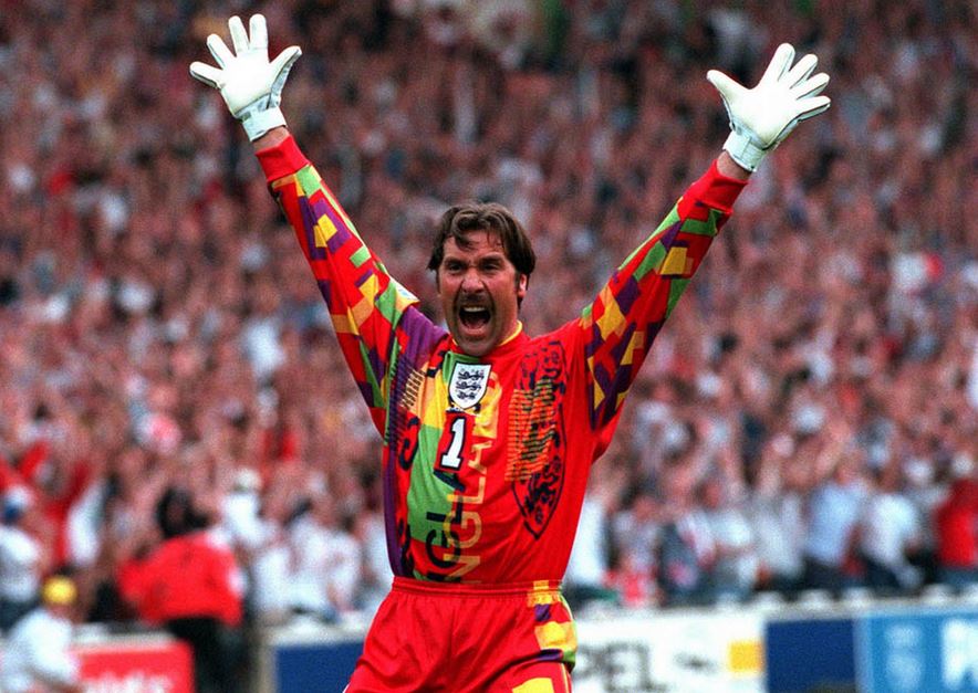 Happy birthday to former Arsenal and England goalkeeper David Seaman, who turns 54 today! 