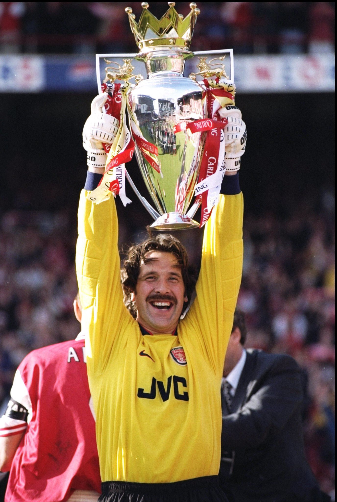 Happy 54th birthday to David Seaman! How many better keepers have there been in the PL years? 