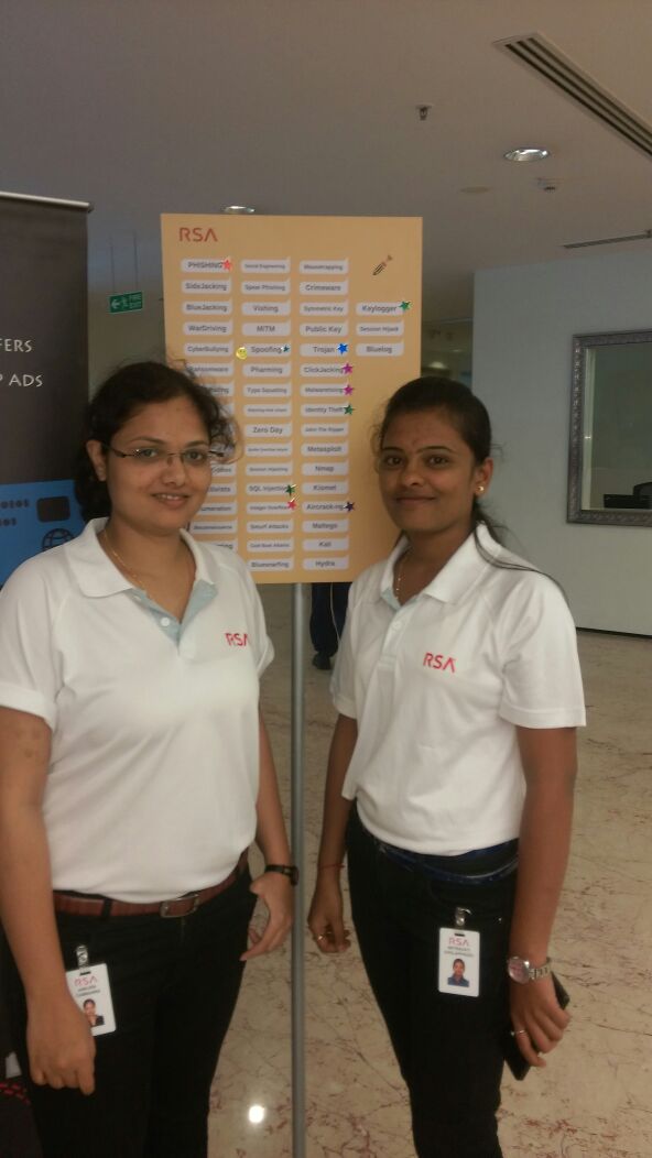 GarimaBaweja123's tweet image. Bravo Miss Netra, the Buzz queen!! #integerOverflow #rsaindiasummit
