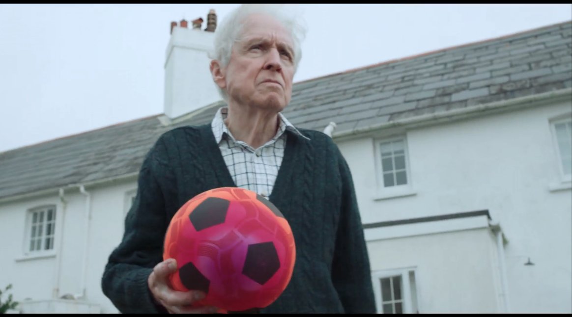 LiliShortFilm's tweet photo. Director @RadleyMason's dad would keep balls which flew over the fence into his garden. This was worked into a scene in the film #shortfilm https://t.co/4HwDSWTZNz