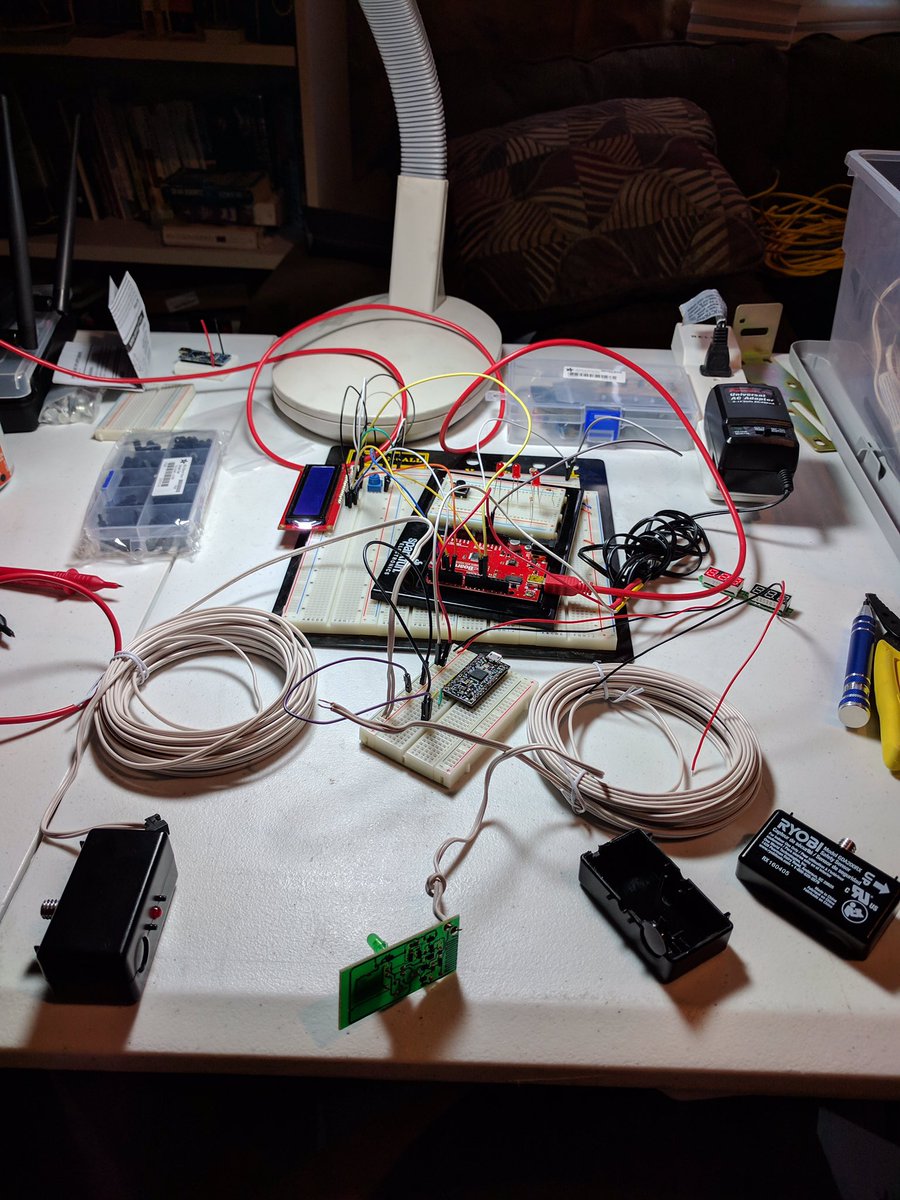 HITBUTT's tweet photo. Check out this pic we acquired. With all these wires and stuff what do you see?
#vaultleaks #SAINTCON2017 https://t.co/fvx3SWVHSu