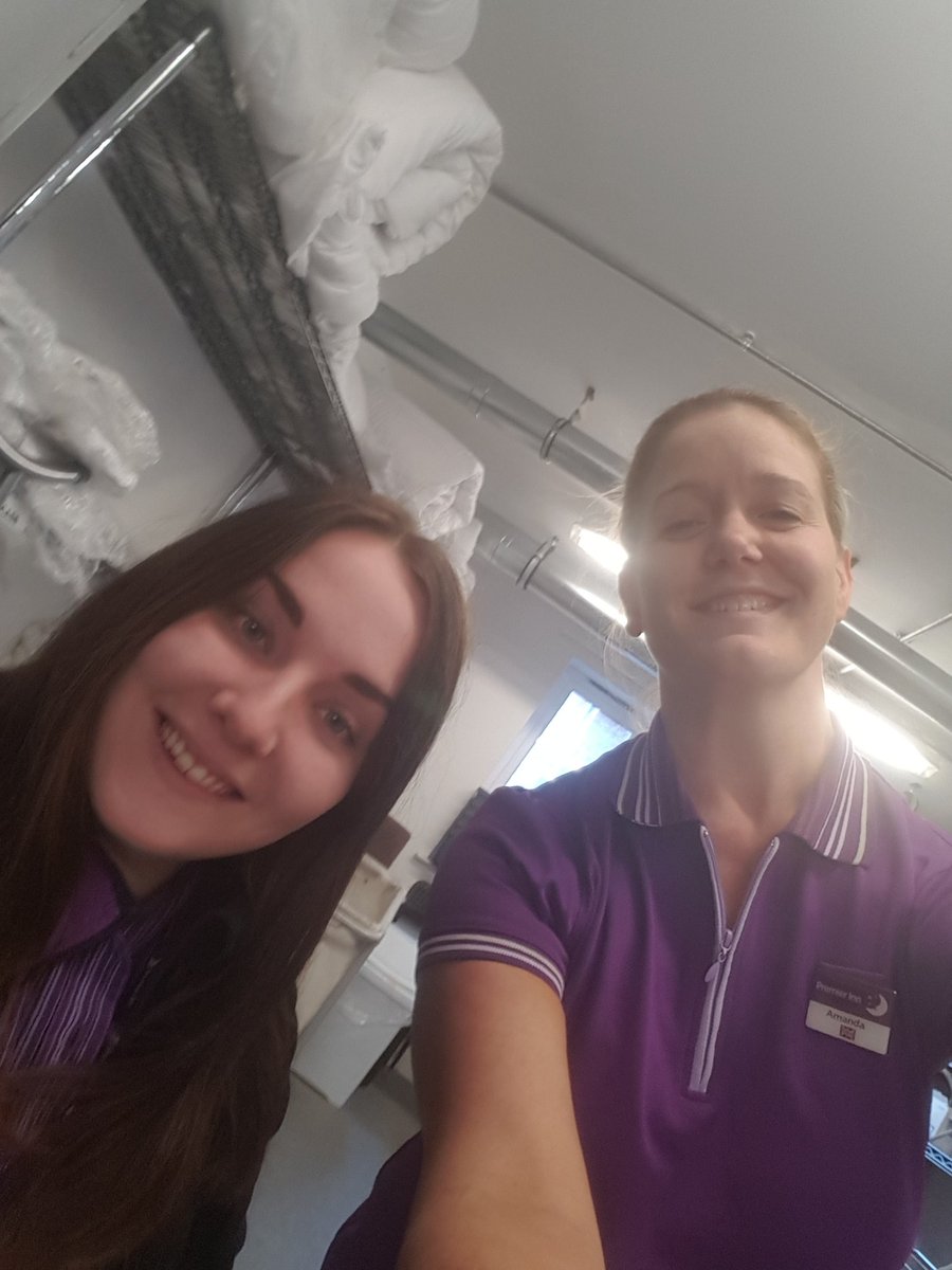 Double trouble working together whilst reception being refurbed  #teamwork <a href="/OswestryPI/">Oswestry PI</a> <a href="/paulallancurtis/">Paul Curtis 💙</a> <a href="/sarahcrowther7/">sarah crowther</a> @StephensonHan