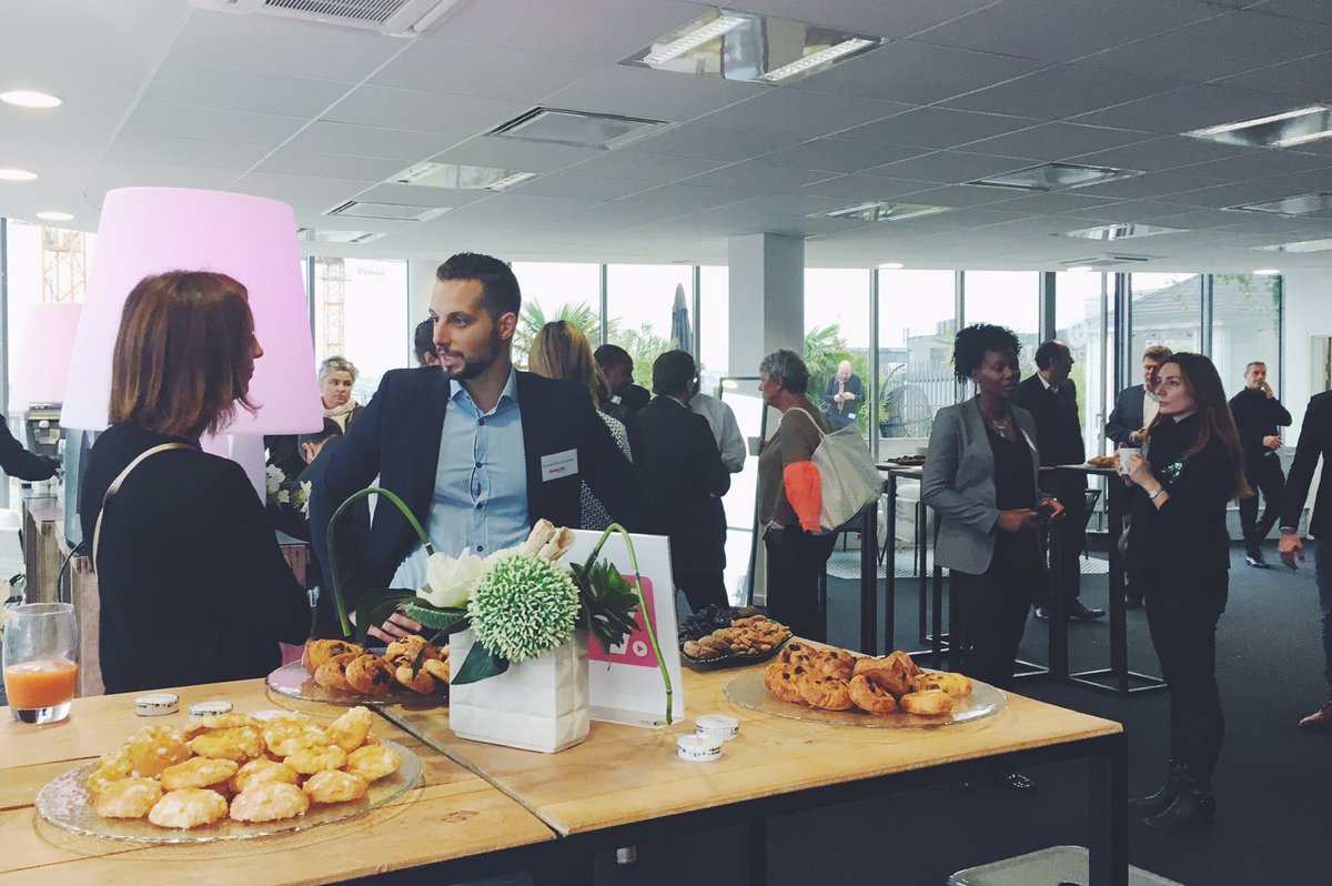 SkillsoftFrance's tweet photo. Networking #DigitalLearning @HomeServe_FR @thalesgroup @vodeclic #PME #CAC40 #TransformationDigitale https://t.co/cddRSM0fjH