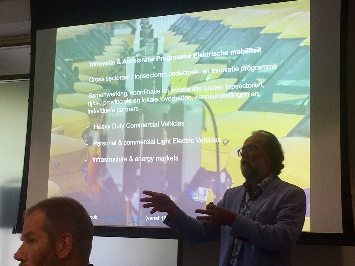 Chris van Dijk (@dijk_chris) on Twitter photo Innovatie en Acceleratie Programma E-mobility gestart; "niet zozeer om EV te stimuleren maar tbv de BV Nederland" Innovatie en Acceleratie Programma E-mobility gestart; "niet zozeer om EV te stimuleren maar tbv de BV Nederland"
