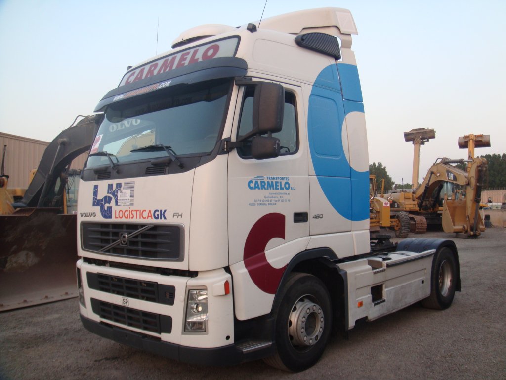 Zamzam_Auto_Co's tweet photo. #ZamzamAuto #Dubai #Volvo #TractorUnit #FH(480) #2K07 #2007 #4x2 #Trucks #Machines #Heavyequipment #Markets #Sale https://t.co/6ITaLndSYZ
