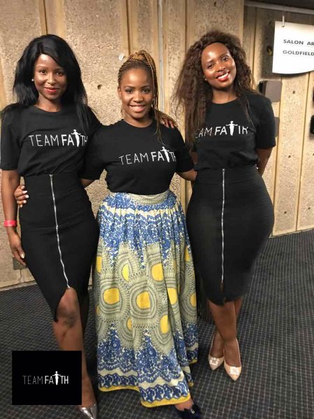 TEAMFaithMsibi's tweet photo. Faith and the Sisters Slaying :D #TEAMFaithMsibi #TeamFaith #IdolsFaith https://t.co/aReBaZYEeq